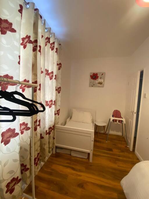 5 Bedroom House Near Cardiff City. Eksteriør billede