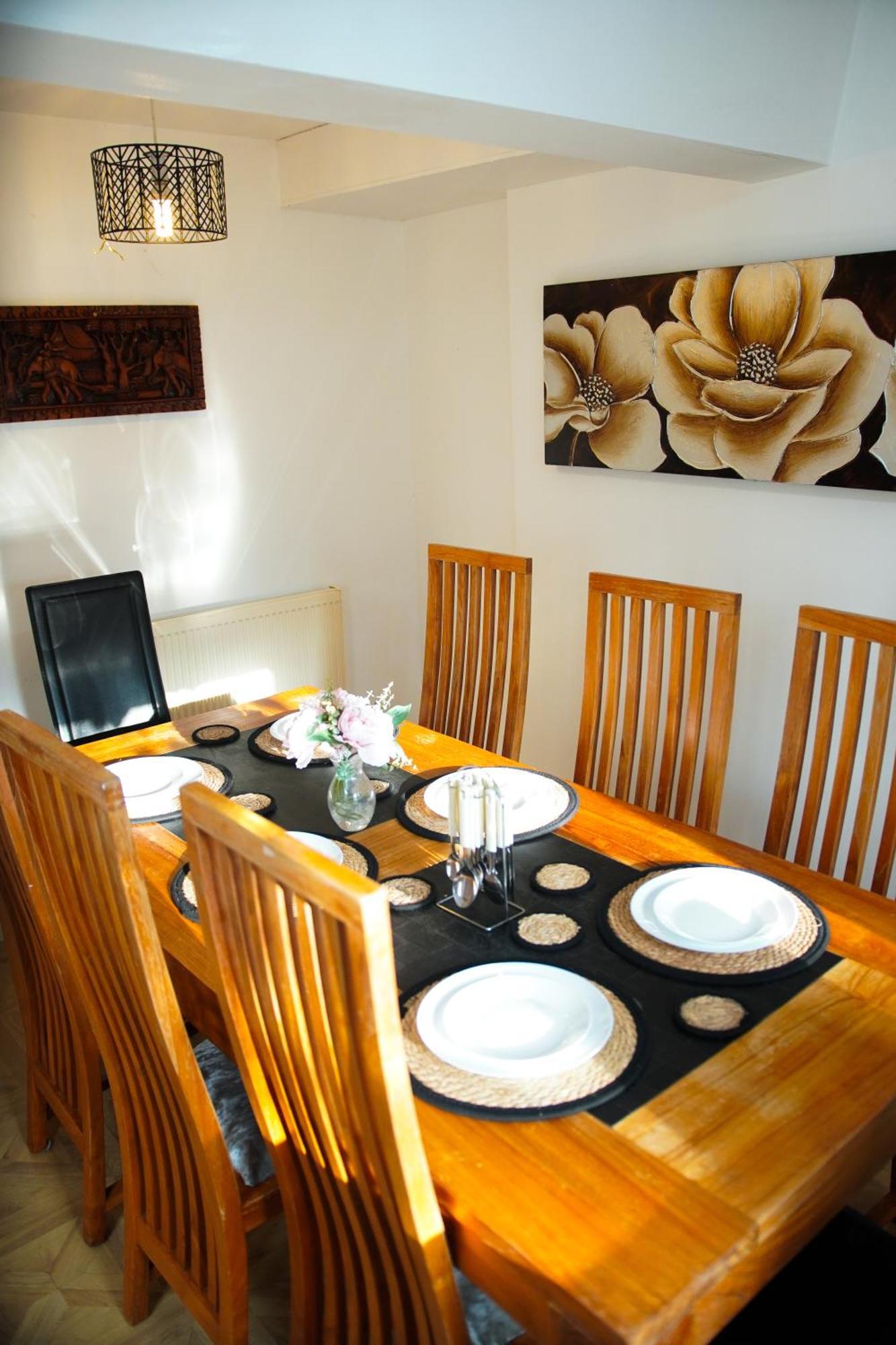 5 Bedroom House Near Cardiff City. Eksteriør billede